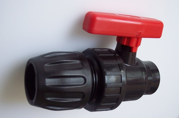 (Bild für) 20 mm Kugelhahn mit 1 Klemmverbinder und 1/2" IG, PN10, PP-EPDM