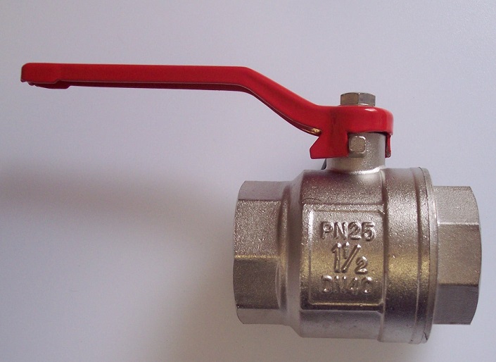 (Bild für) 1 1/2" Kugelhahn mit 2 x Innengewinde